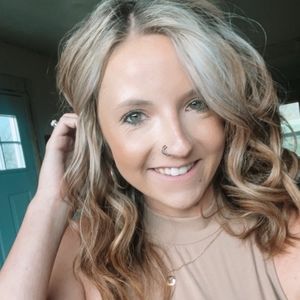 Meet your Posher, Shelby